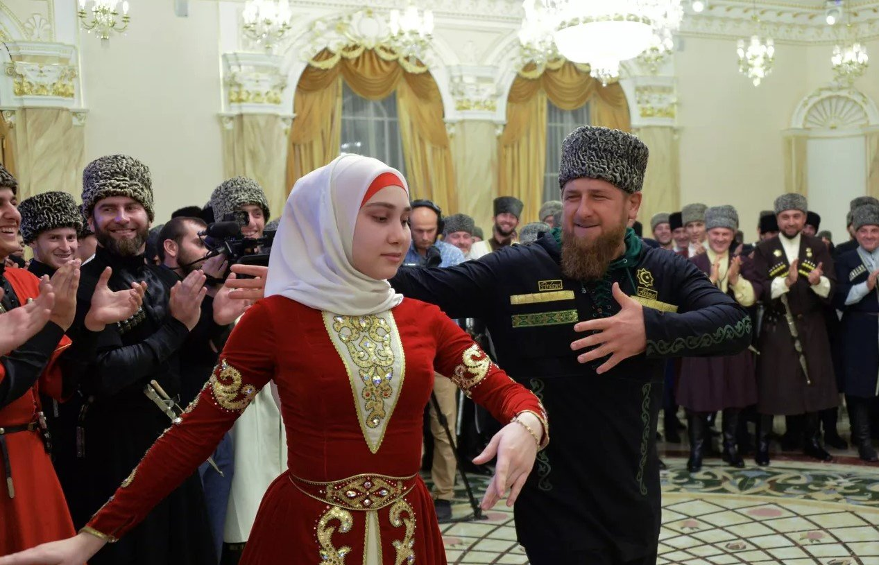 Чечне разработали нормы проведения свадеб «без излишеств» по поручению Кадырова
