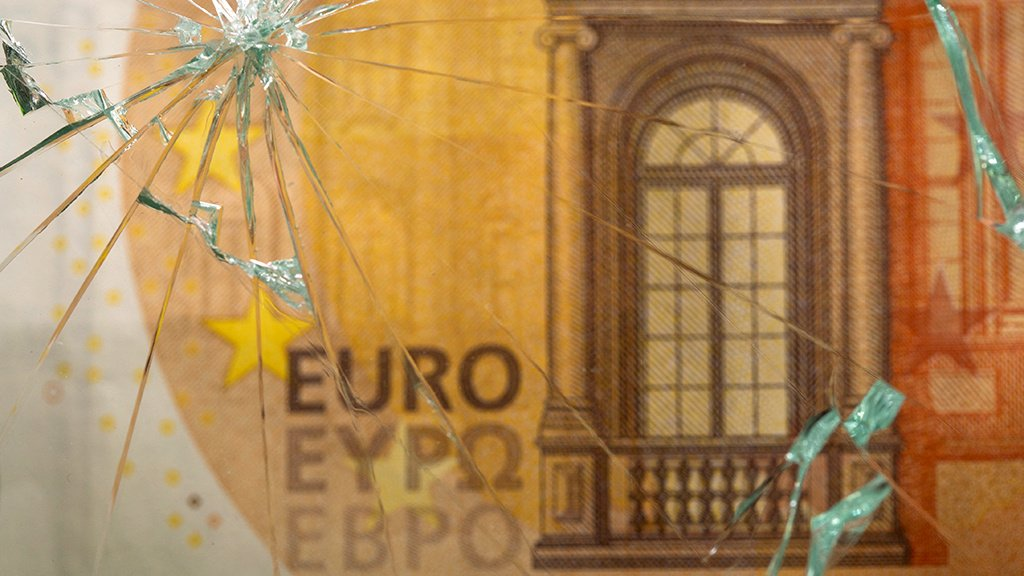 Экономике еврозоны предрекли спад