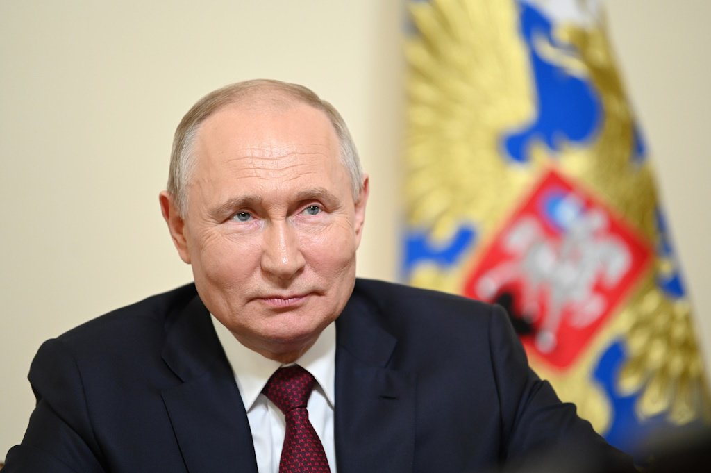 Путин поздравил коллектив ЦИК России с 30-летием образования ведомства